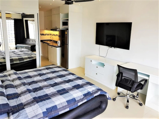 11th Floor Studio at View Talay 1