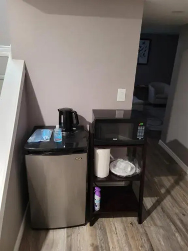 Adorable Studio Basement Suite in South Barrie