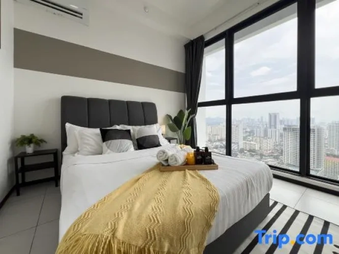 3 Bedrooms Standard Family room