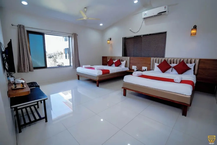 Deluxe Quadruple room