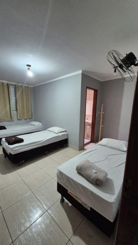 Standard Triple room with city view