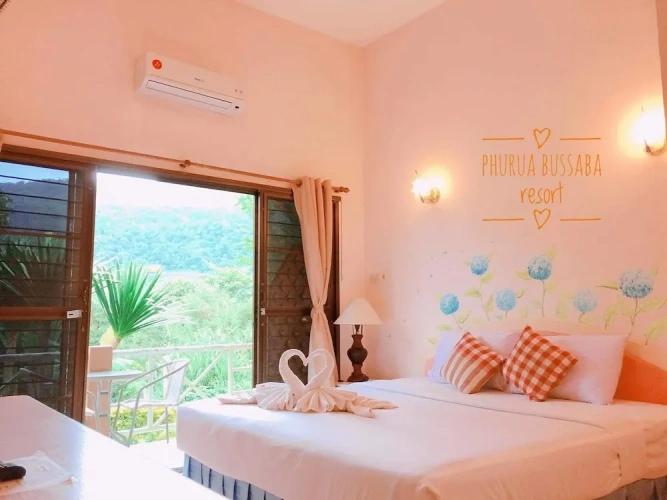 Standard Twin room with balcony
