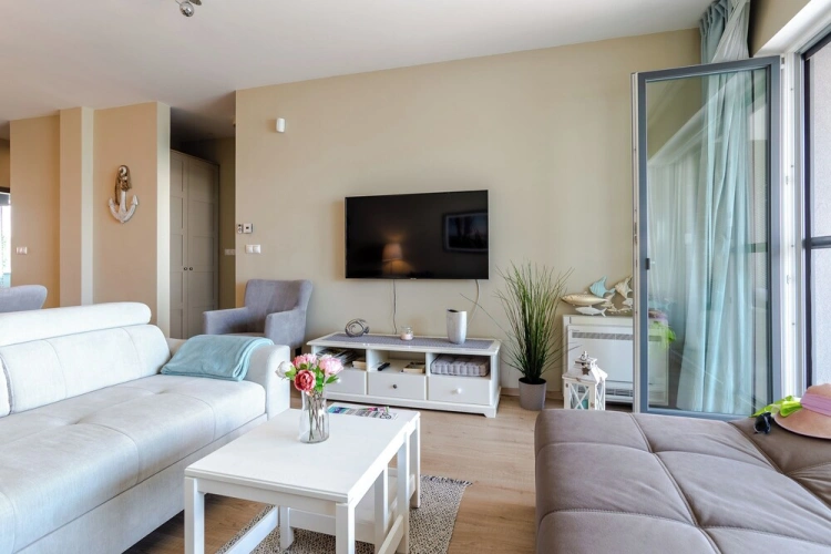 2 Bedrooms Luxury Family Apartment with lake view