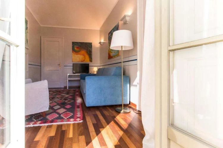 Golden Eagle Apartments B&B