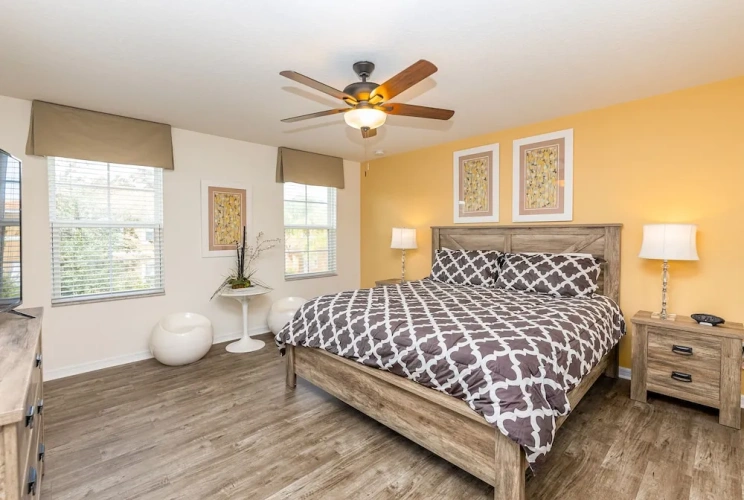 4 Bedrooms Standard room