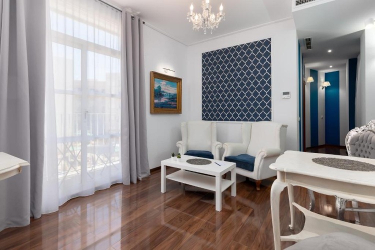 1 Bedroom Apartment