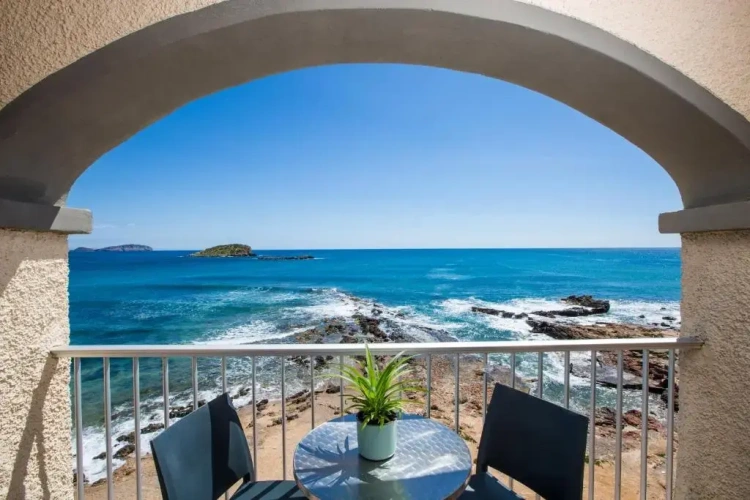 1 Bedroom Premium Apartment with sea view
