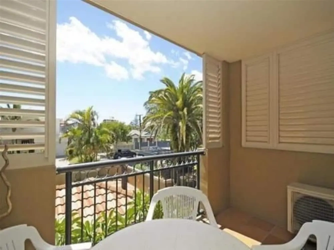1 Bedroom Apartment with balcony