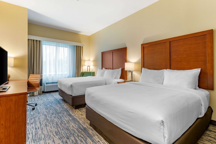 Quadruple Suite
