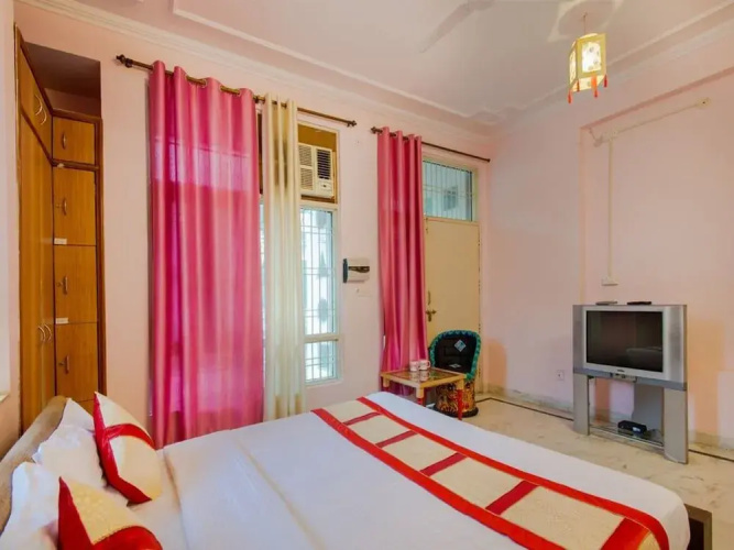 OYO 1060 Hotel Rahwaas