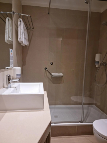 Fresh Hotel photo 18