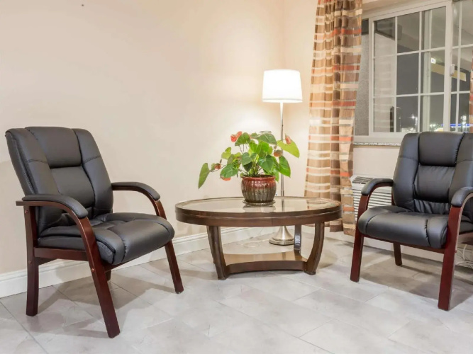 Deluxe Inn Willows