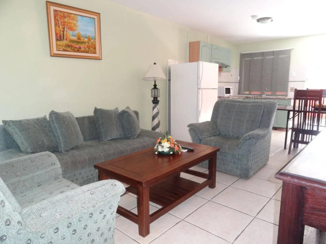Del Rey Apartments