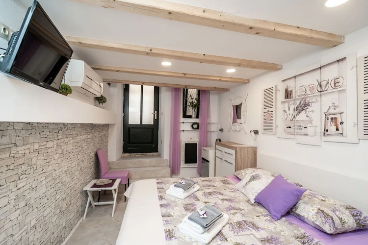 Lavender Room