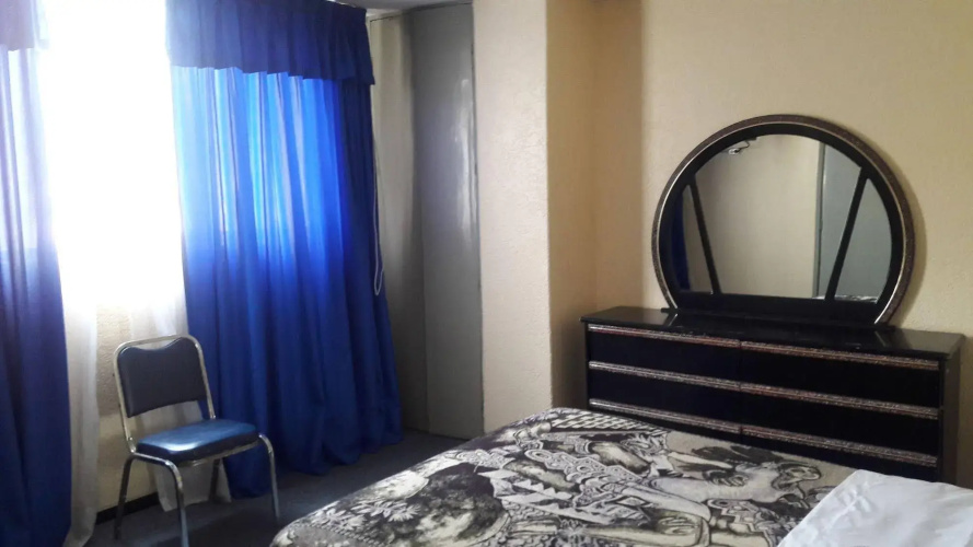 Hotel Polly
