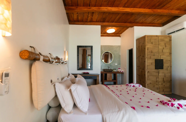 Coral Rocks Hotel & Restaurant