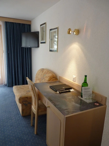 Classic Double room with balcony and with mountain view