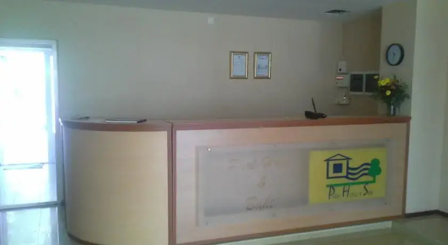 Park Hotel  Baht
