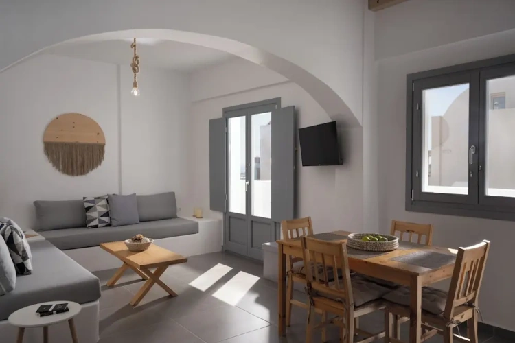 Executive Suite with balcony and with sea view
