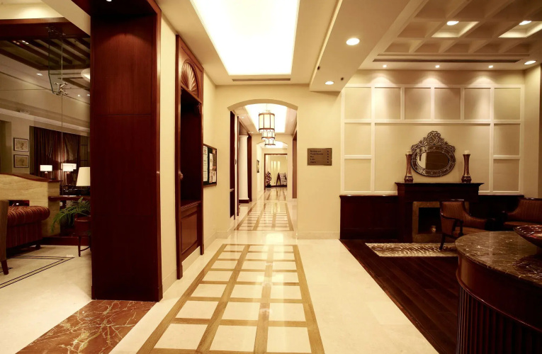 DLF Club 3