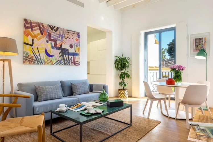 2 Bedrooms Apartment
