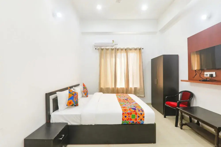 Fabhotel Trayamb