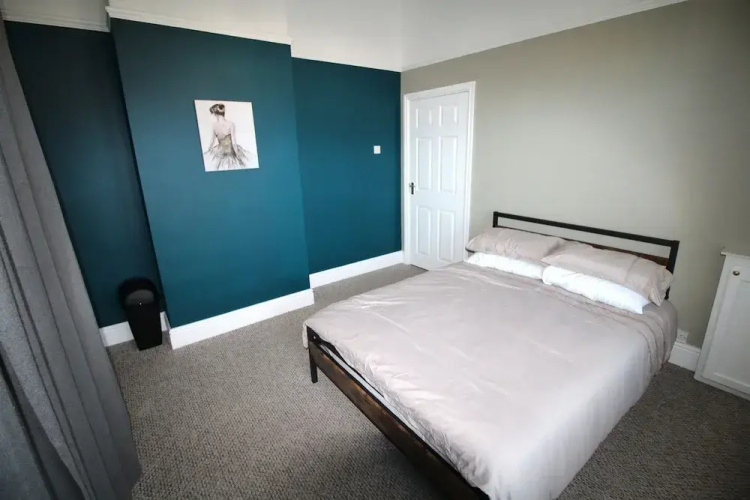 Bungalow - Sleeps 6 - Pets Ok - Garden - Parking