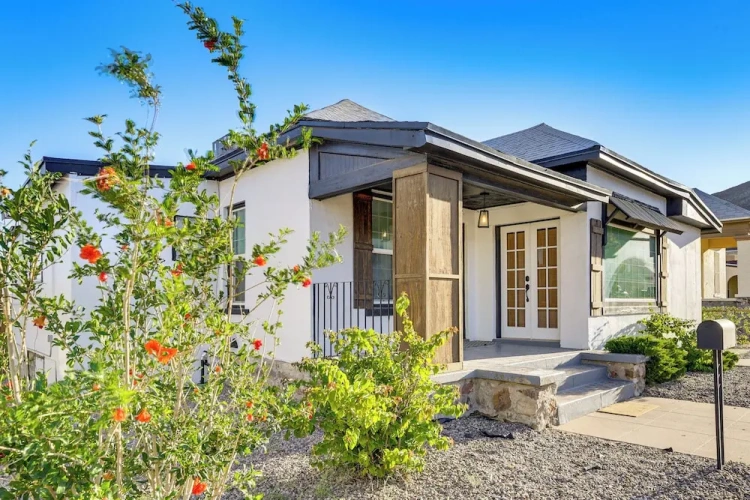 3 Bedrooms Cottage