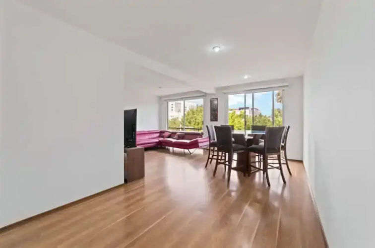 Spacious Apt Near Centro Historico