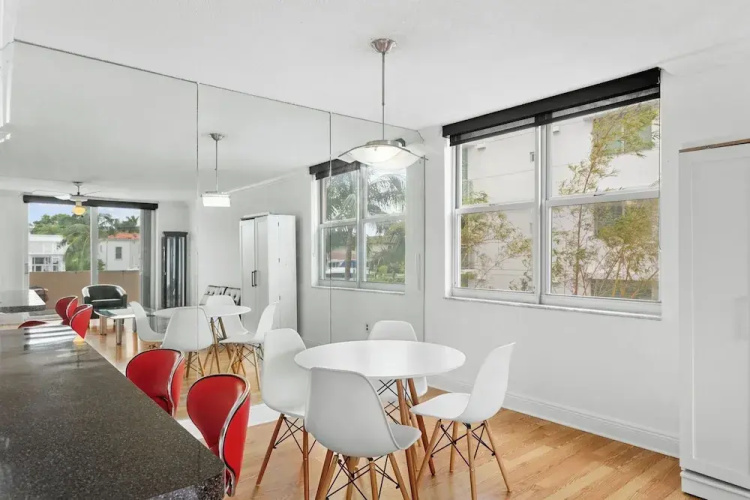Bay Harbor Sunset Apt 2C