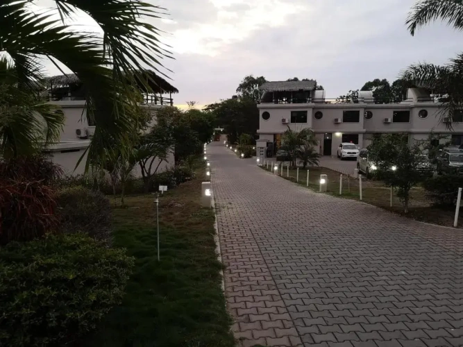 2 Bedrooms Apartment
