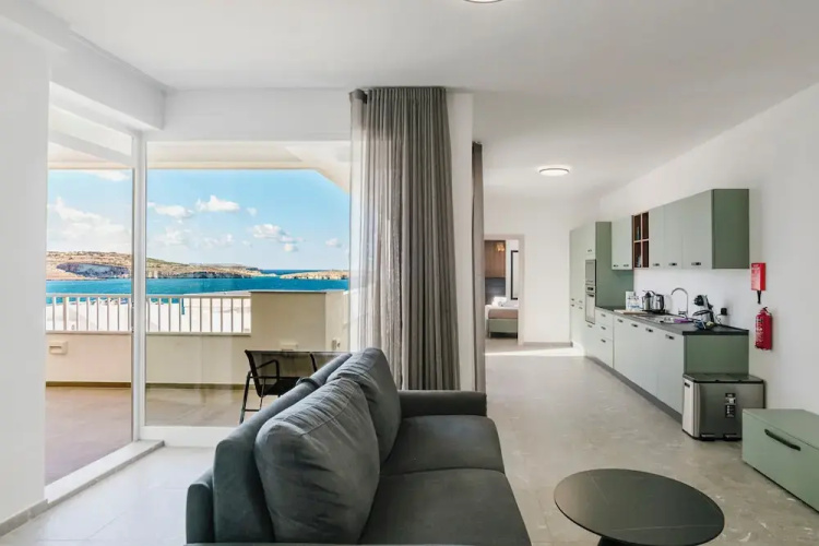 Horizon Suites by the Sea