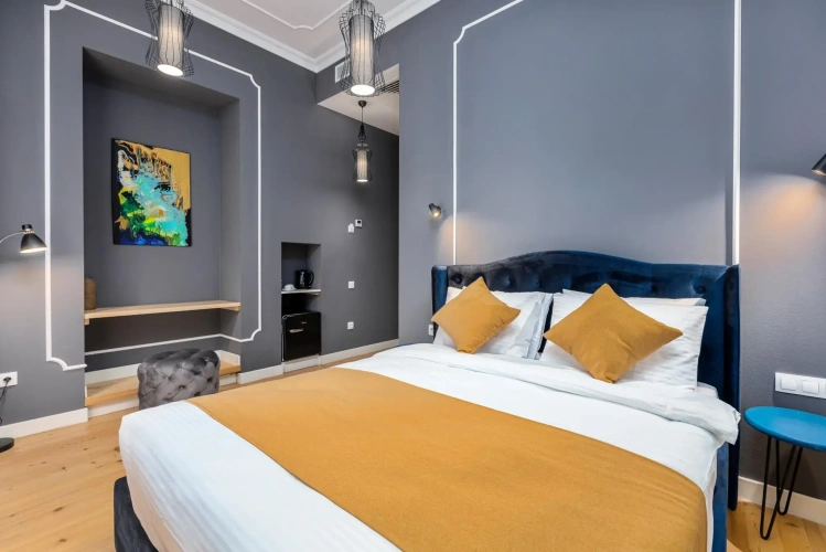 Comfort room
