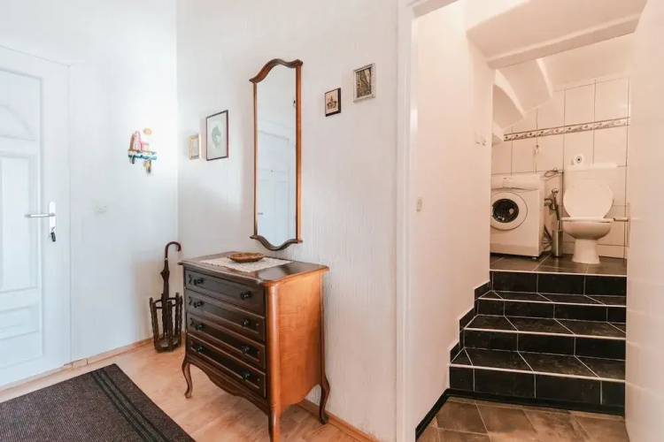 Arya apartment