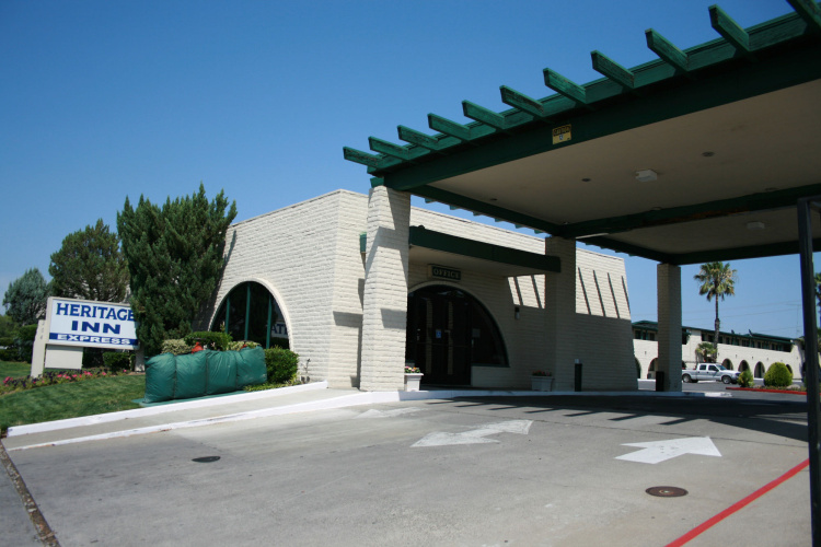 Heritage Inn Express Roseville photo 14