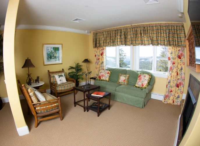 2 Bedrooms Standard Suite