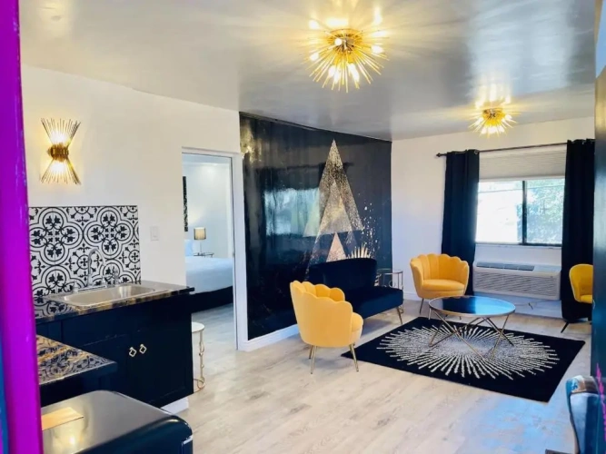 Deluxe Double Suite