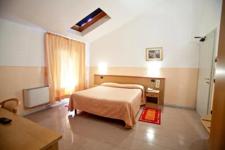 Standard Double room with view