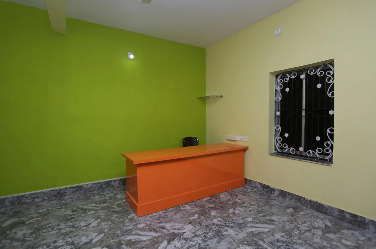 OYO 18355 Hotel Moonlight