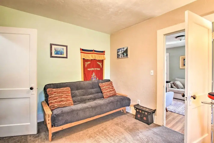 Charming Eugene Vacation Home: 1 Mi to Dtwn!
