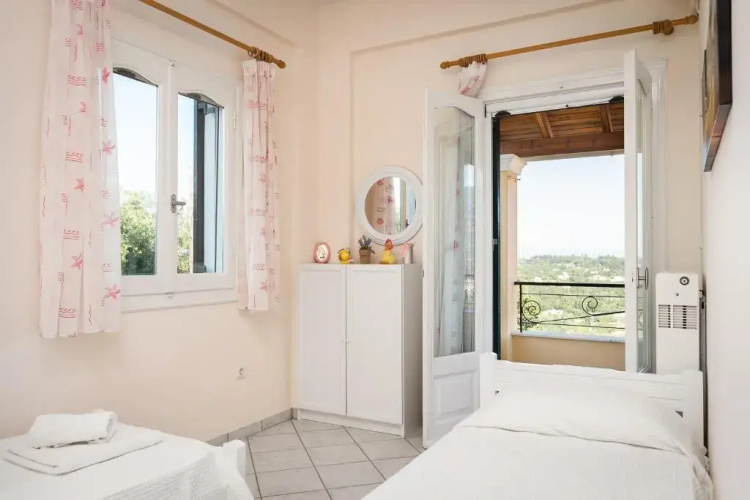 Hilltop Holiday Residence