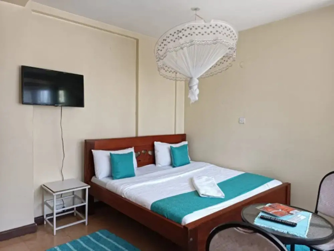 Cool Luxurious Studios