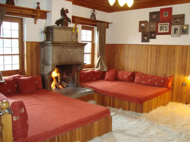 Frixos House
