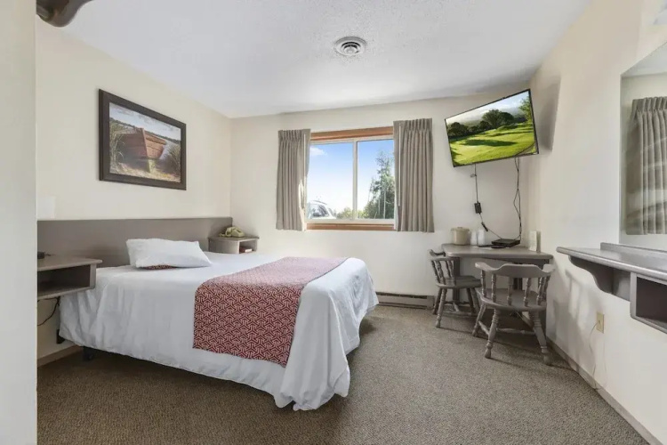 Commander Motel