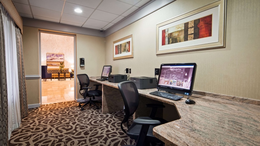 Best Western Plus Concordville Hotel photo 6