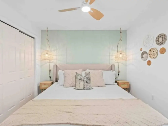 Super Boho - At Lake Toho's Water