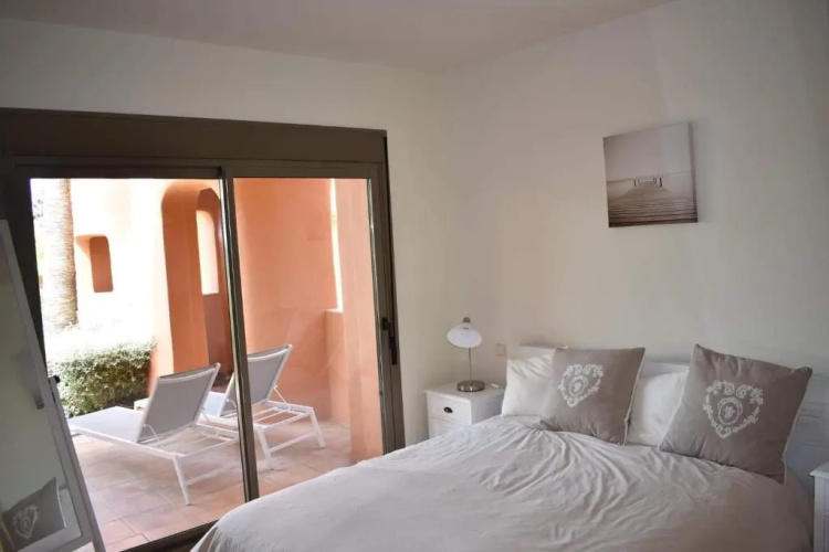 2256-Stunning groundfloor in luxury complex!
