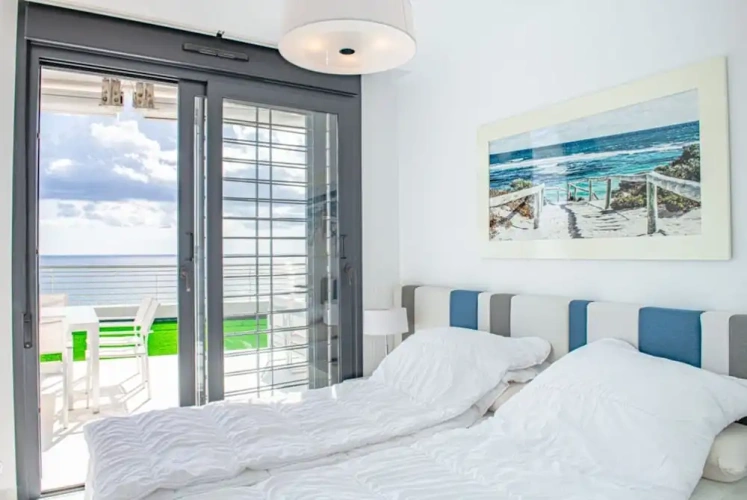 2 Bedrooms Deluxe Apartment with sea view