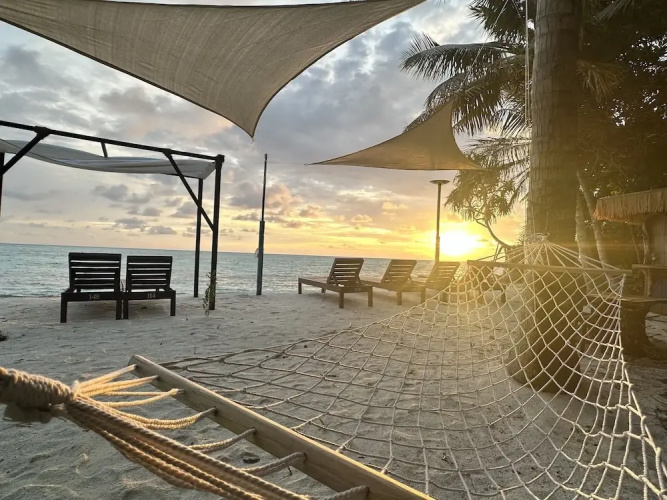 Atholhu Residence