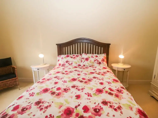 Apartment 16